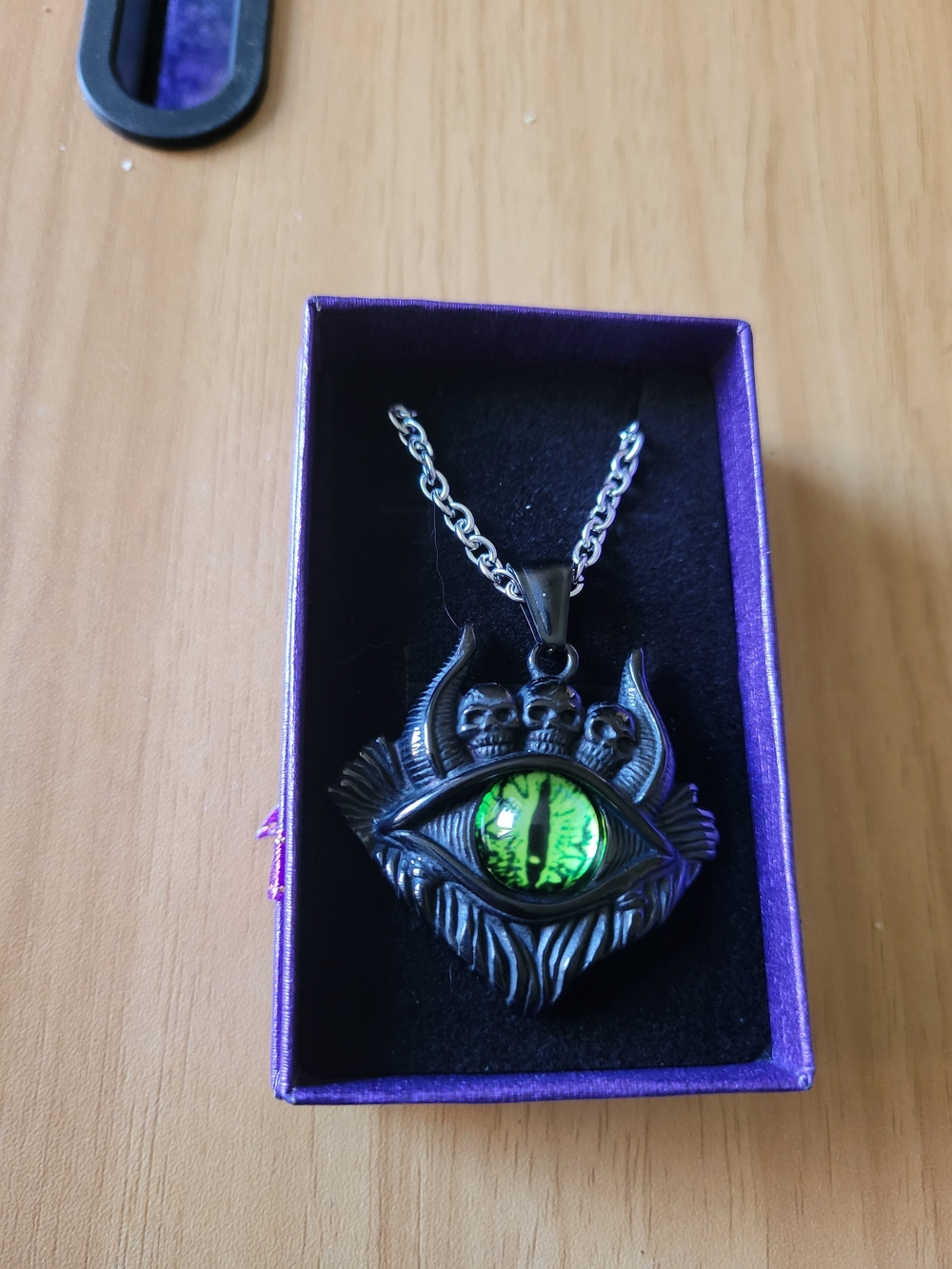 🧋NEW🧋Stainless Steel Green Eye Gothic Pendant Necklace